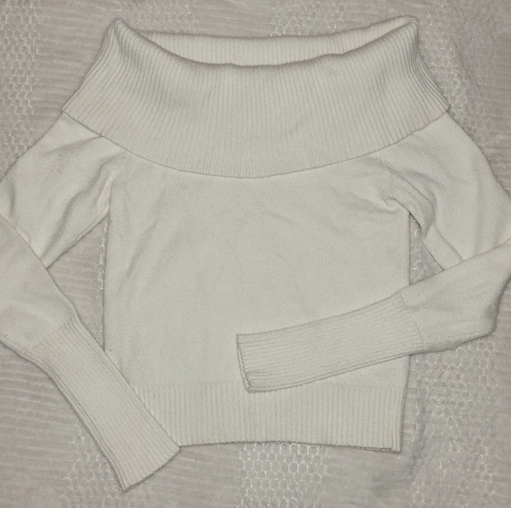 Elegant Off-Shoulder White Sweater